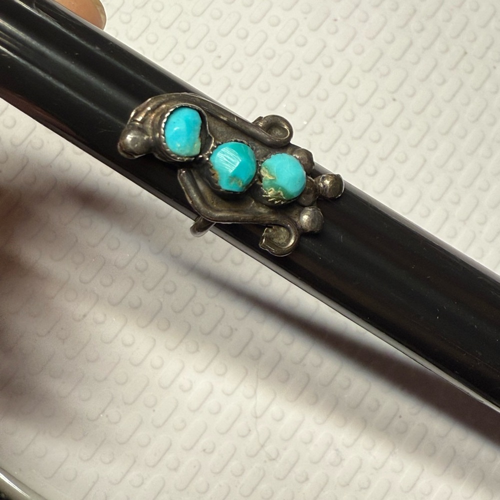 36.)Turquoise Silver Women's Ring